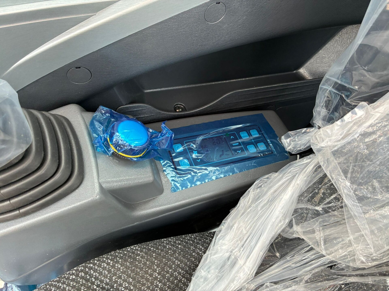 Escavadora de rastos Hyundai HX145ALCR: foto 16