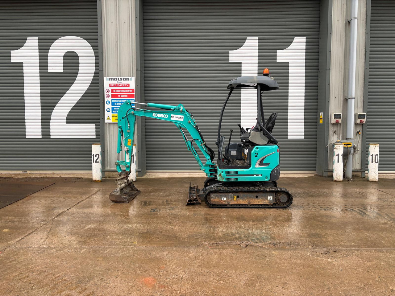 Kobelco SK17SR-3E - Mini escavadeira: foto 2 Kobelco SK17SR-3E - Mini escavadeira: foto 2
