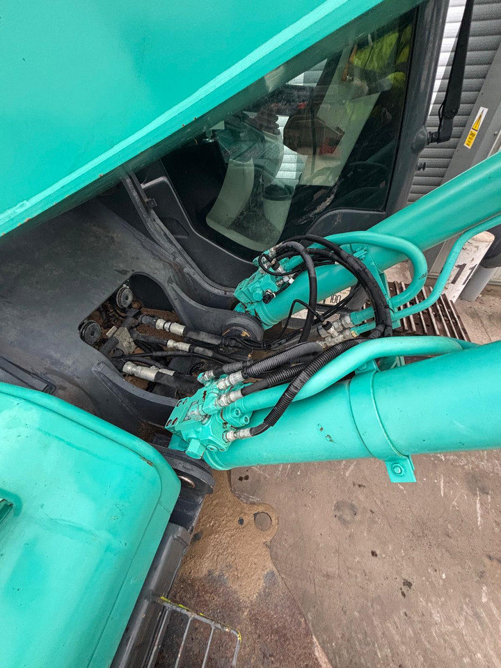 Escavadora de rastos Kobelco SK210HLC-10 Hybrid: foto 16 Escavadora de rastos Kobelco SK210HLC-10 Hybrid: foto 16