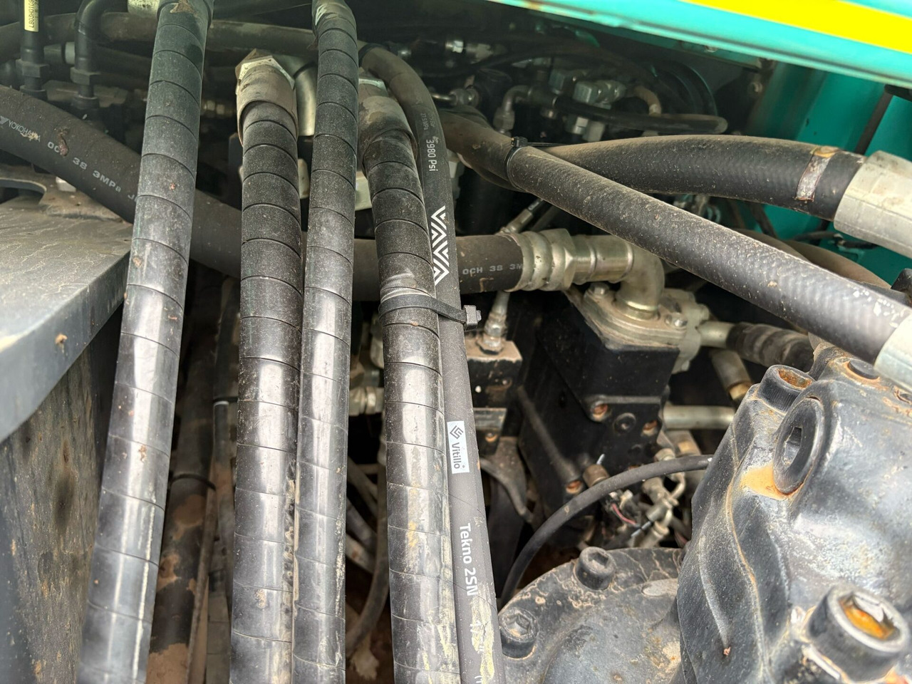 Escavadora de rastos Kobelco SK300LC-10E: foto 12 Escavadora de rastos Kobelco SK300LC-10E: foto 12