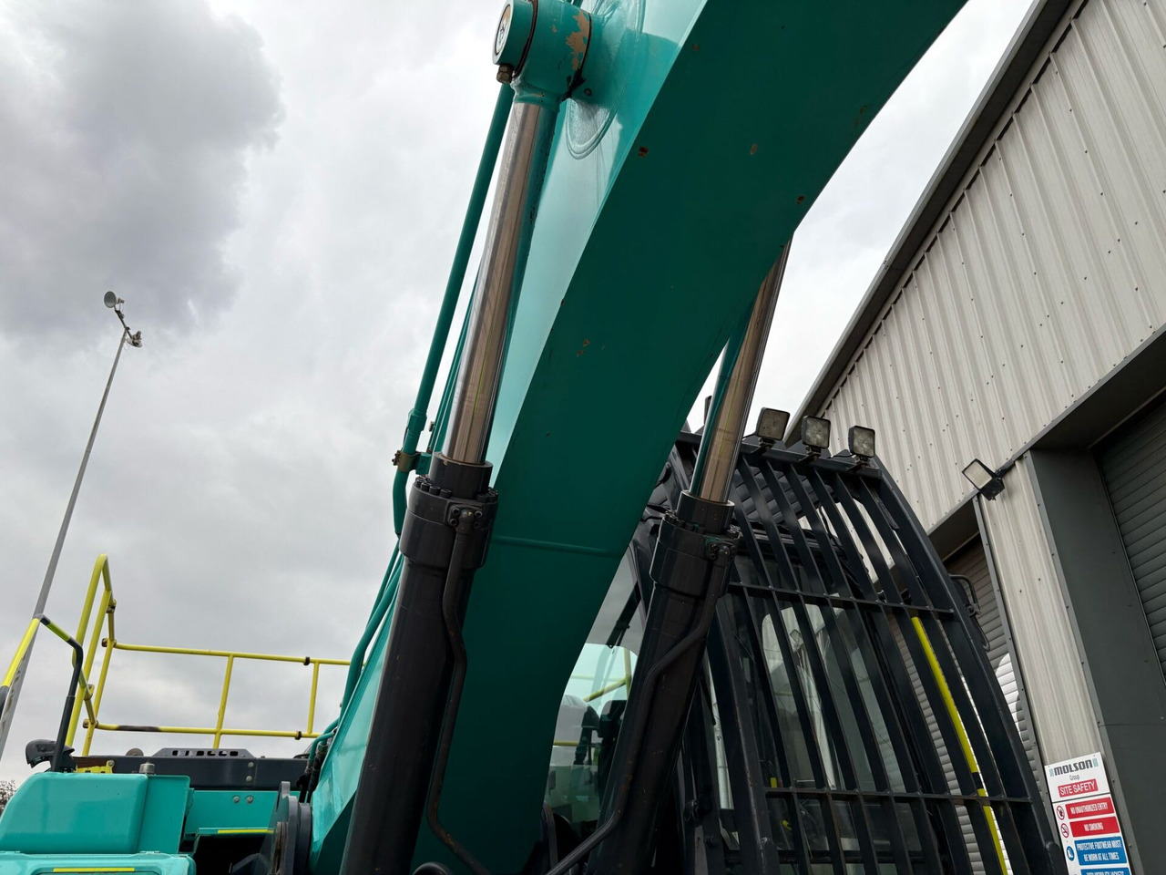 Escavadora de rastos Kobelco SK300LC-10E: foto 17 Escavadora de rastos Kobelco SK300LC-10E: foto 17