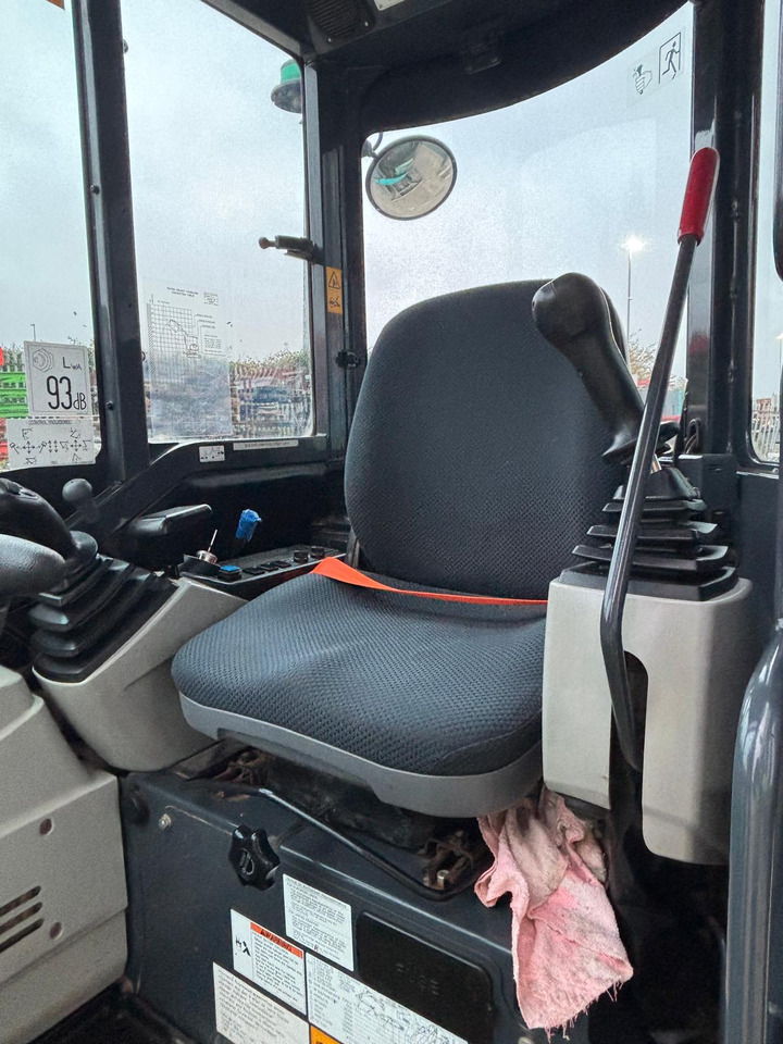 Mini escavadeira Kobelco SK30SR-6E: foto 17