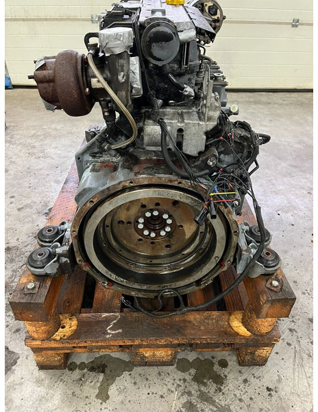 Deutz bf4m1013ec for Sennebogen 821 - Motor: foto 4 Deutz bf4m1013ec for Sennebogen 821 - Motor: foto 4