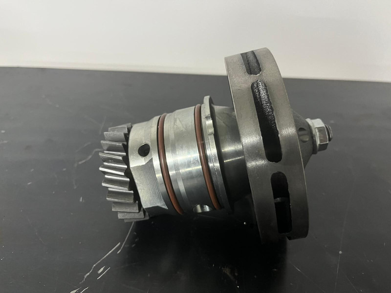 Liebherr Nieuwe waterpomp water pomp D 924 T I E - Motor e peças: foto 1 Liebherr Nieuwe waterpomp water pomp D 924 T I E - Motor e peças: foto 1