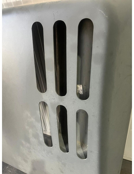 Liebherr R904 / A904C Li / A904 Li / A900C Li / A900C / R900C Li / R904C - Capô: foto 2 Liebherr R904 / A904C Li / A904 Li / A900C Li / A900C / R900C Li / R904C - Capô: foto 2