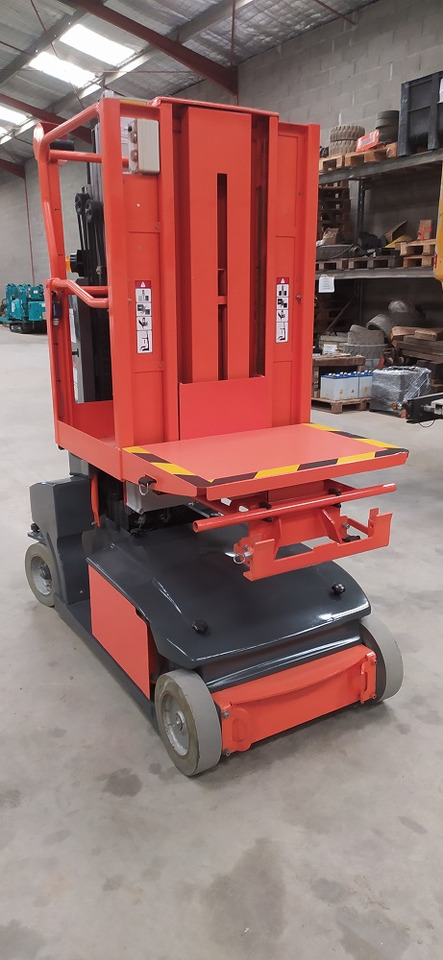 JLG TOUCAN DUO - Plataforma de mastro vertical: foto 1 JLG TOUCAN DUO - Plataforma de mastro vertical: foto 1