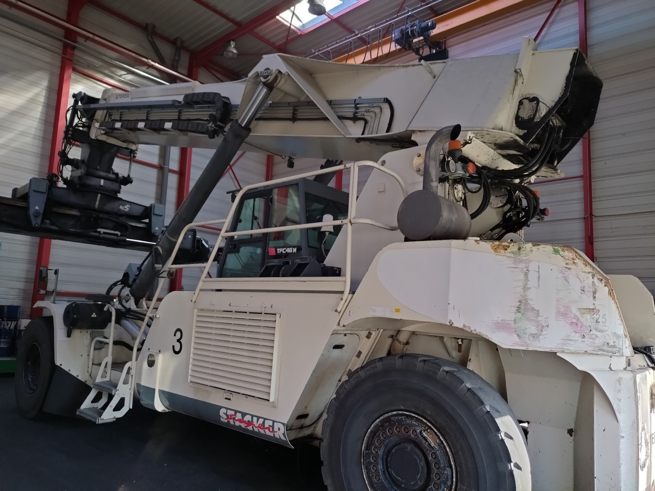 TEREX TFC 46M HC DRY - Reachstacker porta contentores: foto 4 TEREX TFC 46M HC DRY - Reachstacker porta contentores: foto 4