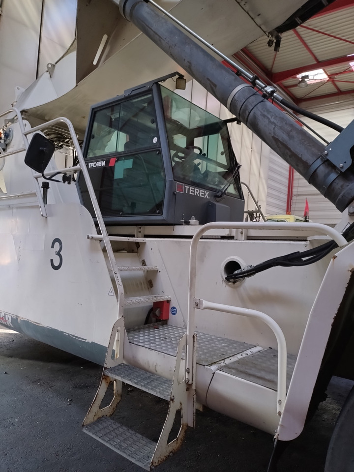 TEREX TFC 46M HC DRY - Reachstacker porta contentores: foto 3 TEREX TFC 46M HC DRY - Reachstacker porta contentores: foto 3