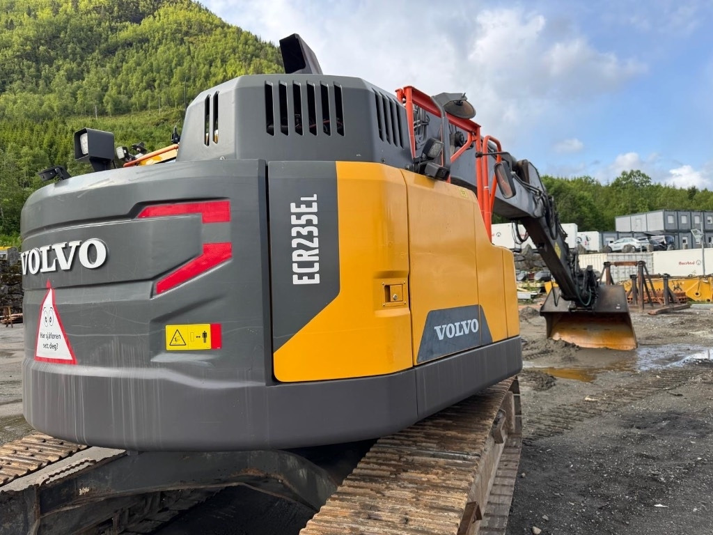 Volvo ECR 235 E - Escavadora de rastos: foto 1 Volvo ECR 235 E - Escavadora de rastos: foto 1