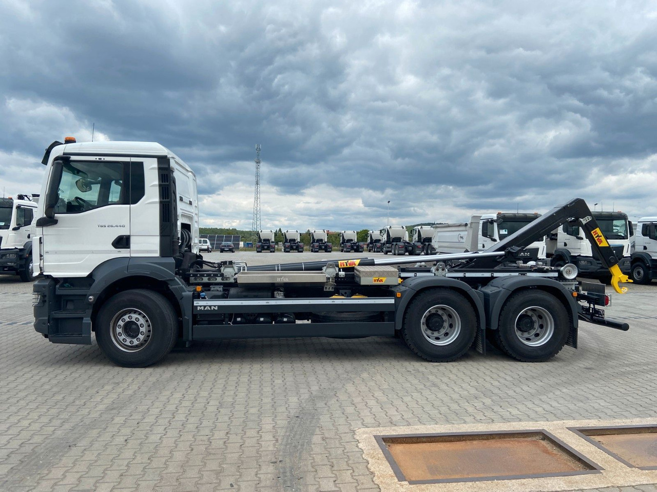 MAN TGS 26.440 6x4 Abrollkipper HYVA 20-60-S - Camião polibenne: foto 3 MAN TGS 26.440 6x4 Abrollkipper HYVA 20-60-S - Camião polibenne: foto 3