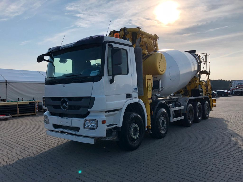 Mercedes-Benz 4148 SERMAC 33m 10 m3 MIXER - Autobomba de betão: foto 2 Mercedes-Benz 4148 SERMAC 33m 10 m3 MIXER - Autobomba de betão: foto 2