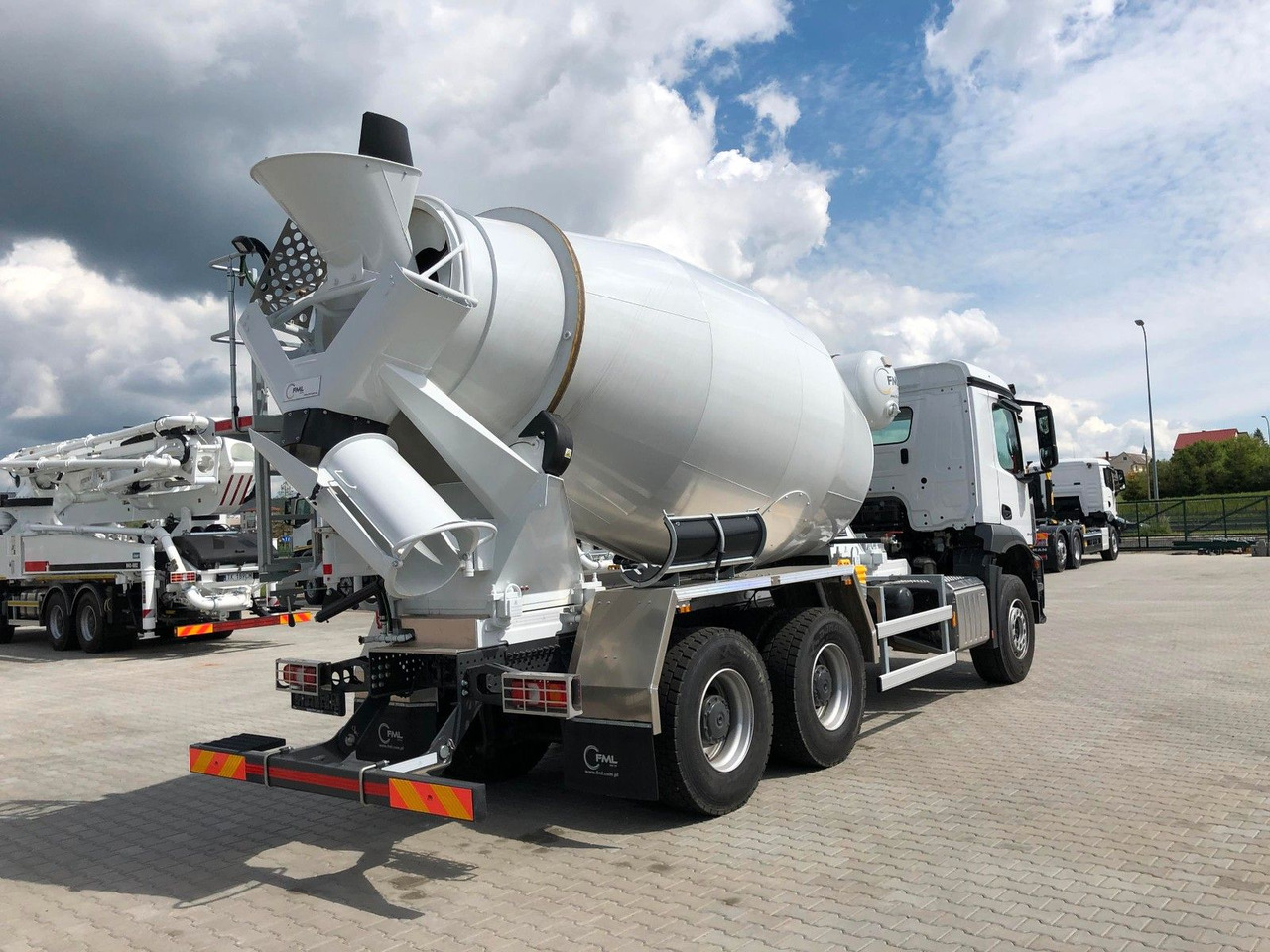 Mercedes-Benz AROCS 2640 FML 8M3 - Camião betoneira: foto 5 Mercedes-Benz AROCS 2640 FML 8M3 - Camião betoneira: foto 5