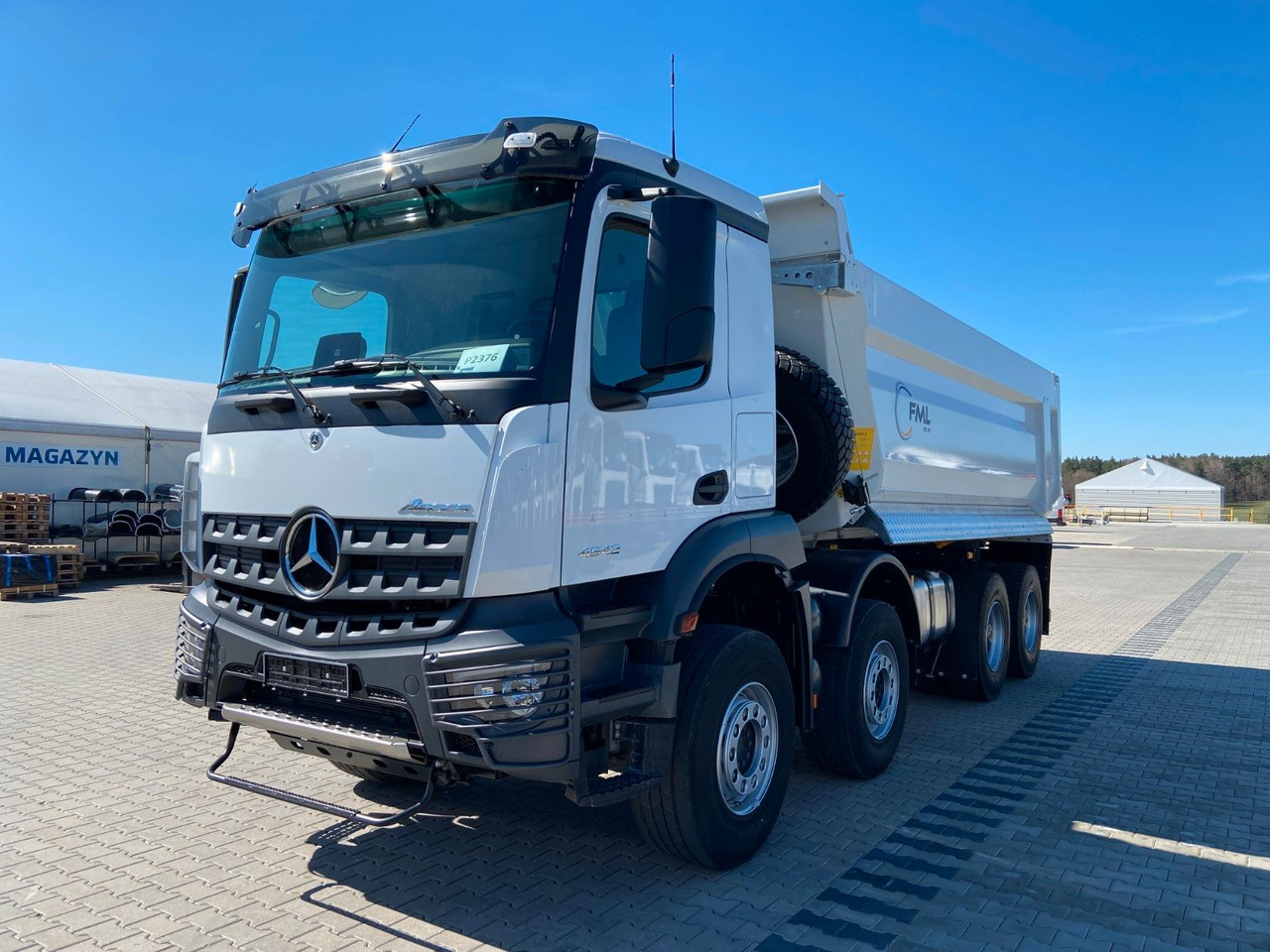 Mercedes-Benz Arocs 4542 8x4 AUTOMAT EURO 3 FML KIPPER - Camião basculante: foto 2 Mercedes-Benz Arocs 4542 8x4 AUTOMAT EURO 3 FML KIPPER - Camião basculante: foto 2