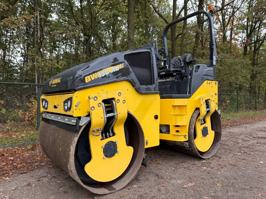 Bomag BW 138 AD-5  - Compactador de asfalto: foto 1 Bomag BW 138 AD-5  - Compactador de asfalto: foto 1