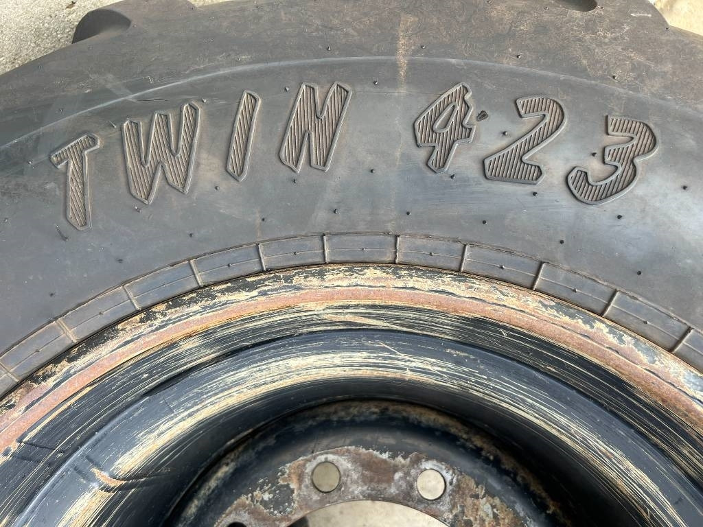 Trelleborg 710/40B22.5 AMPT - Pneu por Máquina de construção: foto 3 Trelleborg 710/40B22.5 AMPT - Pneu por Máquina de construção: foto 3