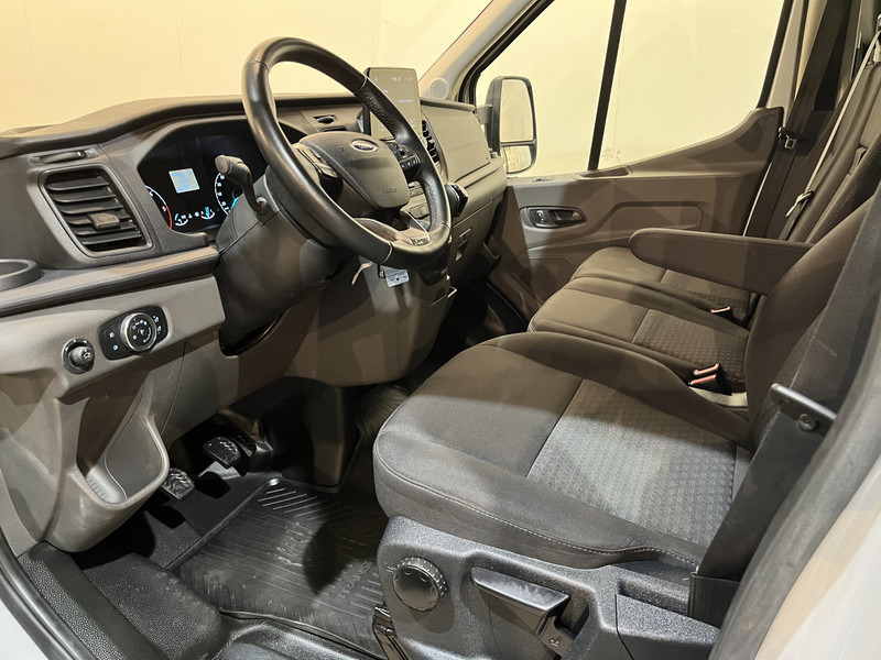 Ford Transit 2.0 TDCI L3H1 130 PK DC Dubbel Cabine Trend Open Laadbak / Euro 6 / Airco / Cruise Control / Trekhaak / CarPlay / 23.600 KM !! / BPM VRIJ !! - Carrinha de caixa aberta, Carrinha cabine dupla: foto 5 Ford Transit 2.0 TDCI L3H1 130 PK DC Dubbel Cabine Trend Open Laadbak / Euro 6 / Airco / Cruise Control / Trekhaak / CarPlay / 23.600 KM !! / BPM VRIJ !! - Carrinha de caixa aberta, Carrinha cabine dupla: foto 5