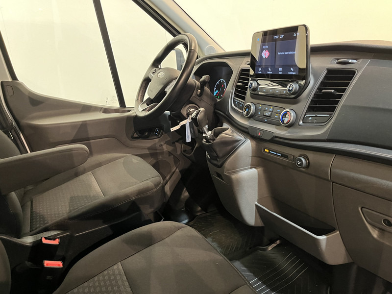 Ford Transit 2.0 TDCI L3H1 130 PK DC Dubbel Cabine Trend Open Laadbak / Euro 6 / Airco / Cruise Control / Trekhaak / CarPlay / 23.600 KM !! / BPM VRIJ !! - Carrinha de caixa aberta, Carrinha cabine dupla: foto 3 Ford Transit 2.0 TDCI L3H1 130 PK DC Dubbel Cabine Trend Open Laadbak / Euro 6 / Airco / Cruise Control / Trekhaak / CarPlay / 23.600 KM !! / BPM VRIJ !! - Carrinha de caixa aberta, Carrinha cabine dupla: foto 3