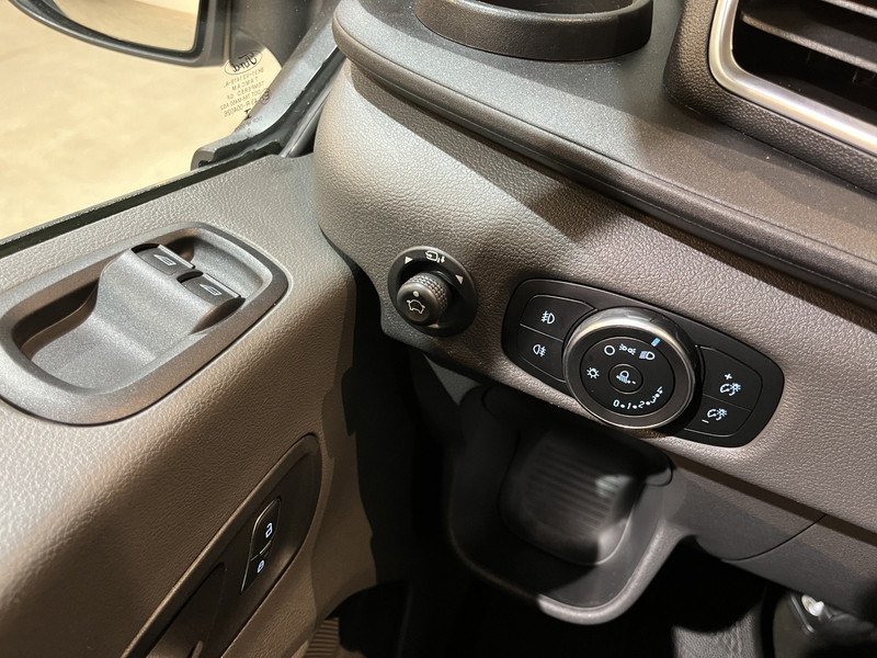 Furgão Ford Transit 350 2.0 TDCI L3H2 Limited 130 PK Automaat / Euro 6 / Airco / Cruise Control / CarPlay / PDC / Navigatie / 3-Zits  / BPM VRIJ !!: foto 9
