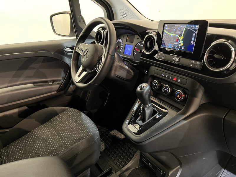 Mercedes-Benz Citan 110 CDI L2 Pro Automaat / Euro 6 / Airco / Camera / MBUX / Cruise Control / Trekhaak / CarPlay / Navigatie / 14.500 KM !! - Furgão compacto: foto 3 Mercedes-Benz Citan 110 CDI L2 Pro Automaat / Euro 6 / Airco / Camera / MBUX / Cruise Control / Trekhaak / CarPlay / Navigatie / 14.500 KM !! - Furgão compacto: foto 3