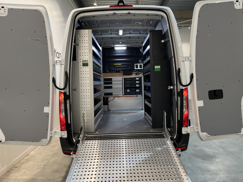 Mercedes-Benz Sprinter 311 CDI L2H2 RWD / Euro 6 / Servicebus / Bott inrichting / 220V / Airco / Oprijplaat / Compressor / CarPlay / Camera - Furgão: foto 3 Mercedes-Benz Sprinter 311 CDI L2H2 RWD / Euro 6 / Servicebus / Bott inrichting / 220V / Airco / Oprijplaat / Compressor / CarPlay / Camera - Furgão: foto 3