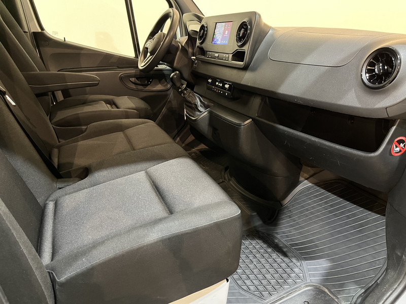 Carrinha de caixa aberta Mercedes-Benz Sprinter 315 CDI L3 RWD Open Laadbak / Euro 6 / Airco / MBUX / CarPlay / Navigatie / 3-Zits / 75.200 KM !! / BPM VRIJ !!: foto 16