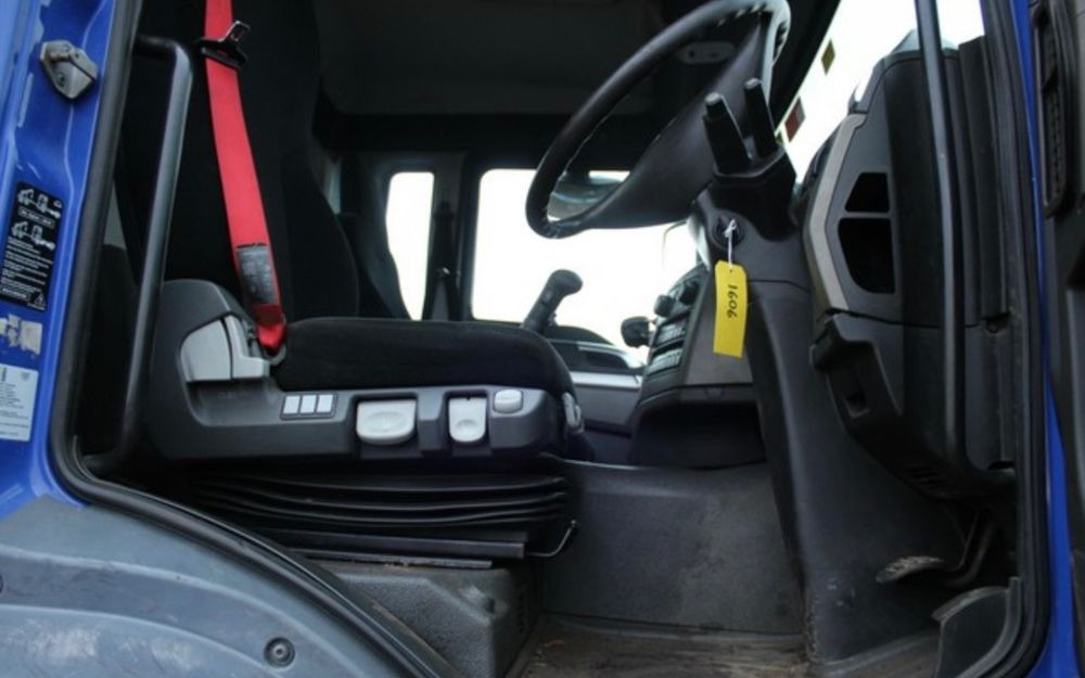 MAN Tgs 26.360 6x4 wywrotka piaskarka pług e6 euro6 - Camião basculante: foto 3 MAN Tgs 26.360 6x4 wywrotka piaskarka pług e6 euro6 - Camião basculante: foto 3
