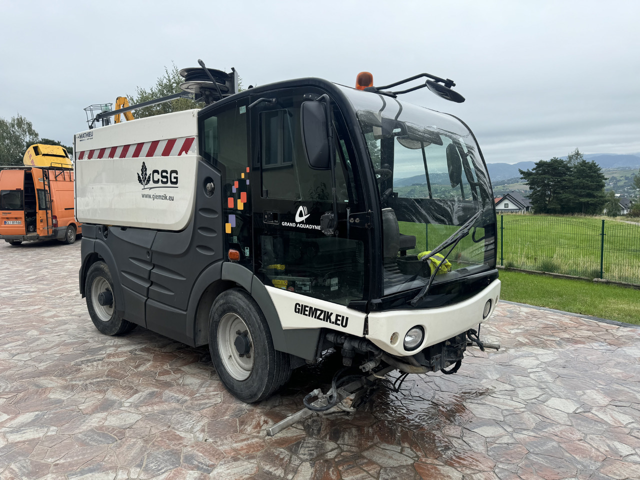 MATHIEU Grand Aquadyne 4000 water truck sprayer HP washer - Varredora urbana: foto 1 MATHIEU Grand Aquadyne 4000 water truck sprayer HP washer - Varredora urbana: foto 1