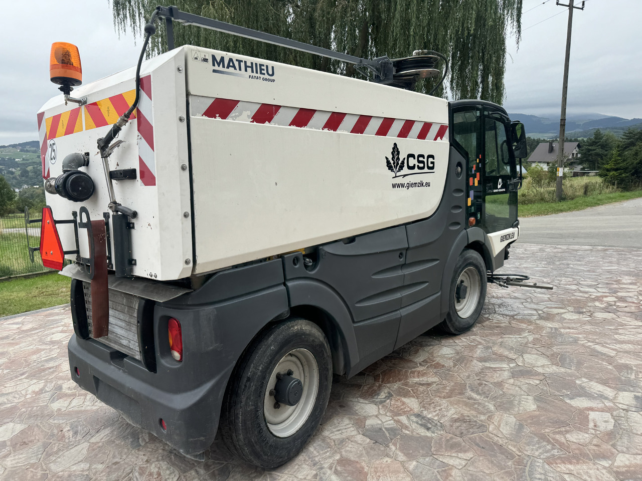 MATHIEU Grand Aquadyne 4000 water truck sprayer HP washer - Varredora urbana: foto 2 MATHIEU Grand Aquadyne 4000 water truck sprayer HP washer - Varredora urbana: foto 2