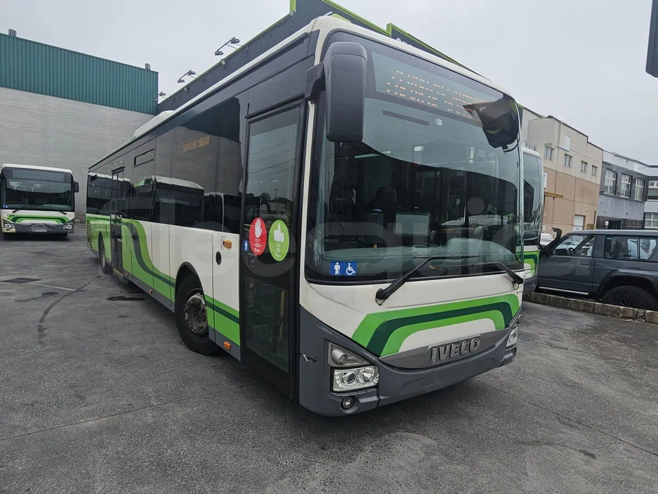 Iveco Crossway Low Entry - Ônibus urbano: foto 1 Iveco Crossway Low Entry - Ônibus urbano: foto 1