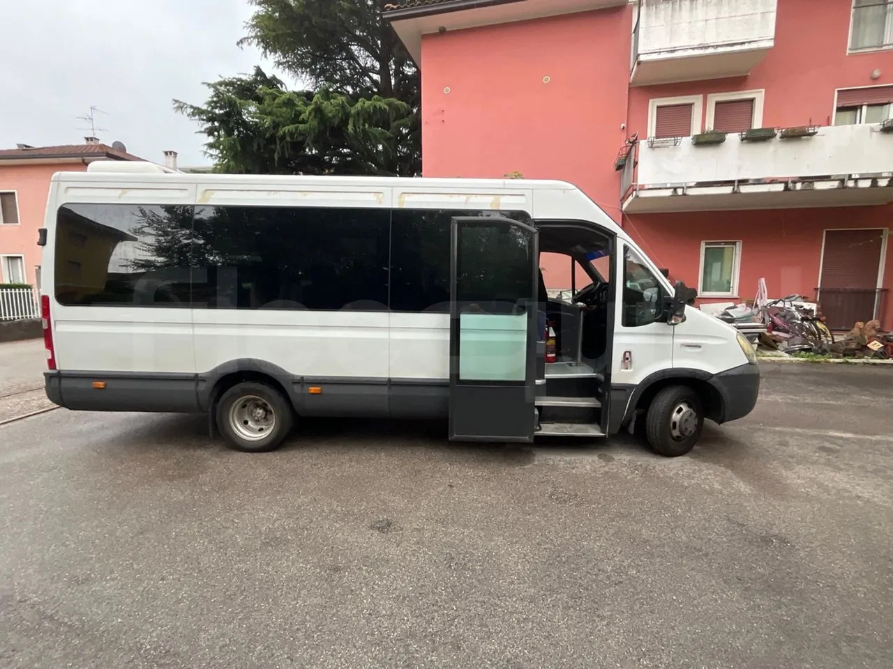 Minibus, Furgão de passageiros Iveco Daily: foto 12