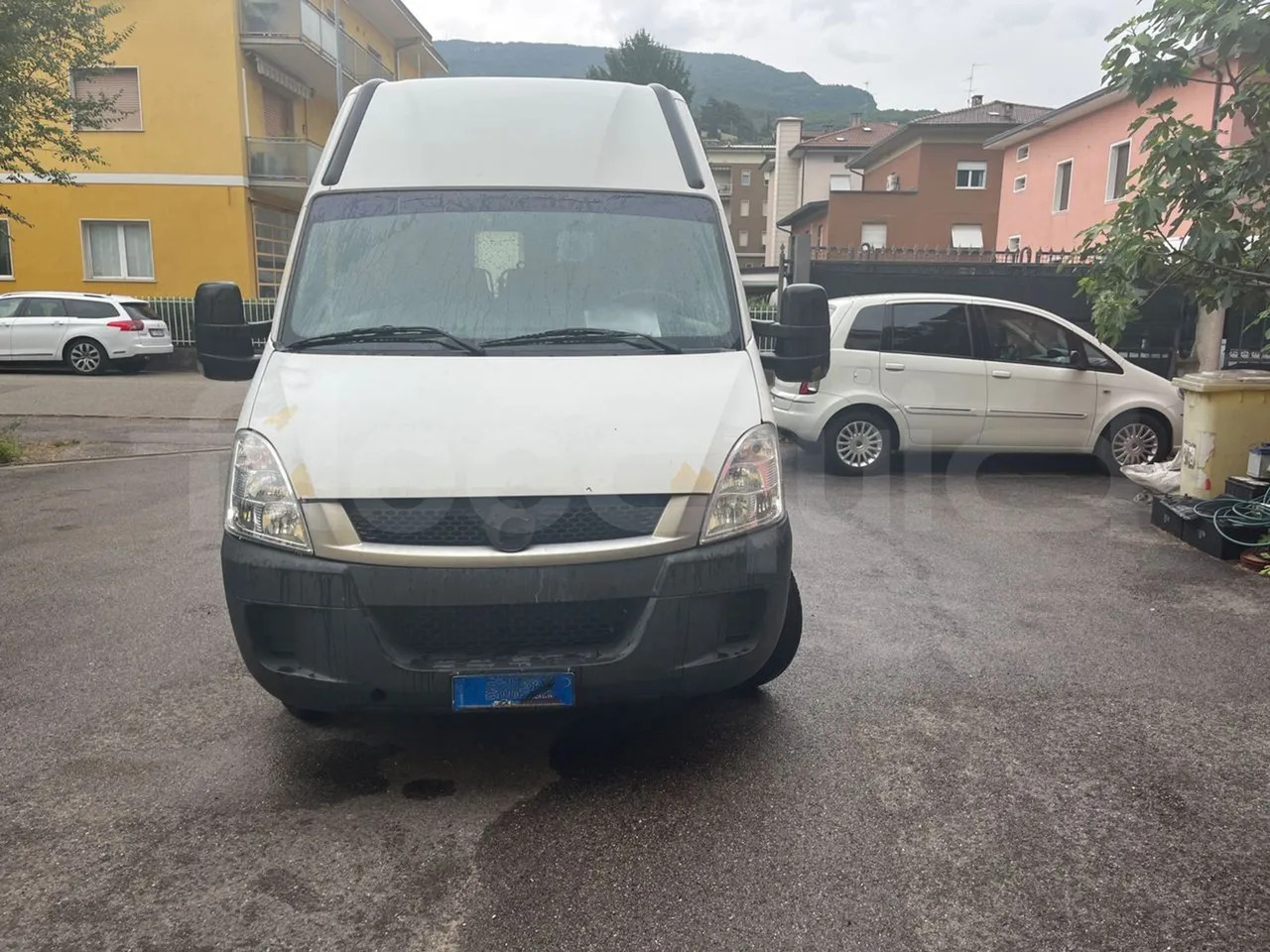 Iveco Daily - Minibus, Furgão de passageiros: foto 2 Iveco Daily - Minibus, Furgão de passageiros: foto 2