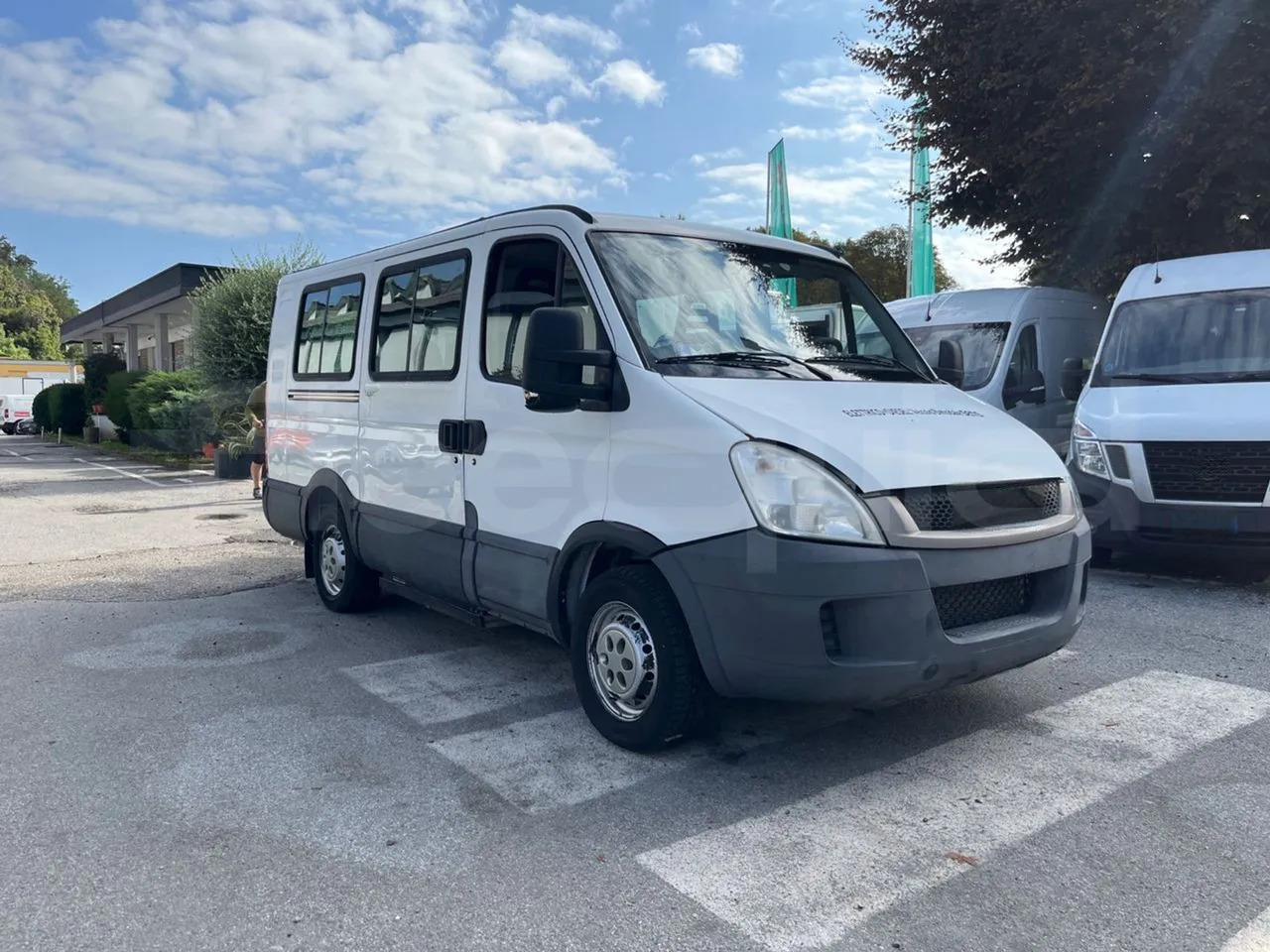 Iveco Daily - Minibus, Furgão de passageiros: foto 1 Iveco Daily - Minibus, Furgão de passageiros: foto 1