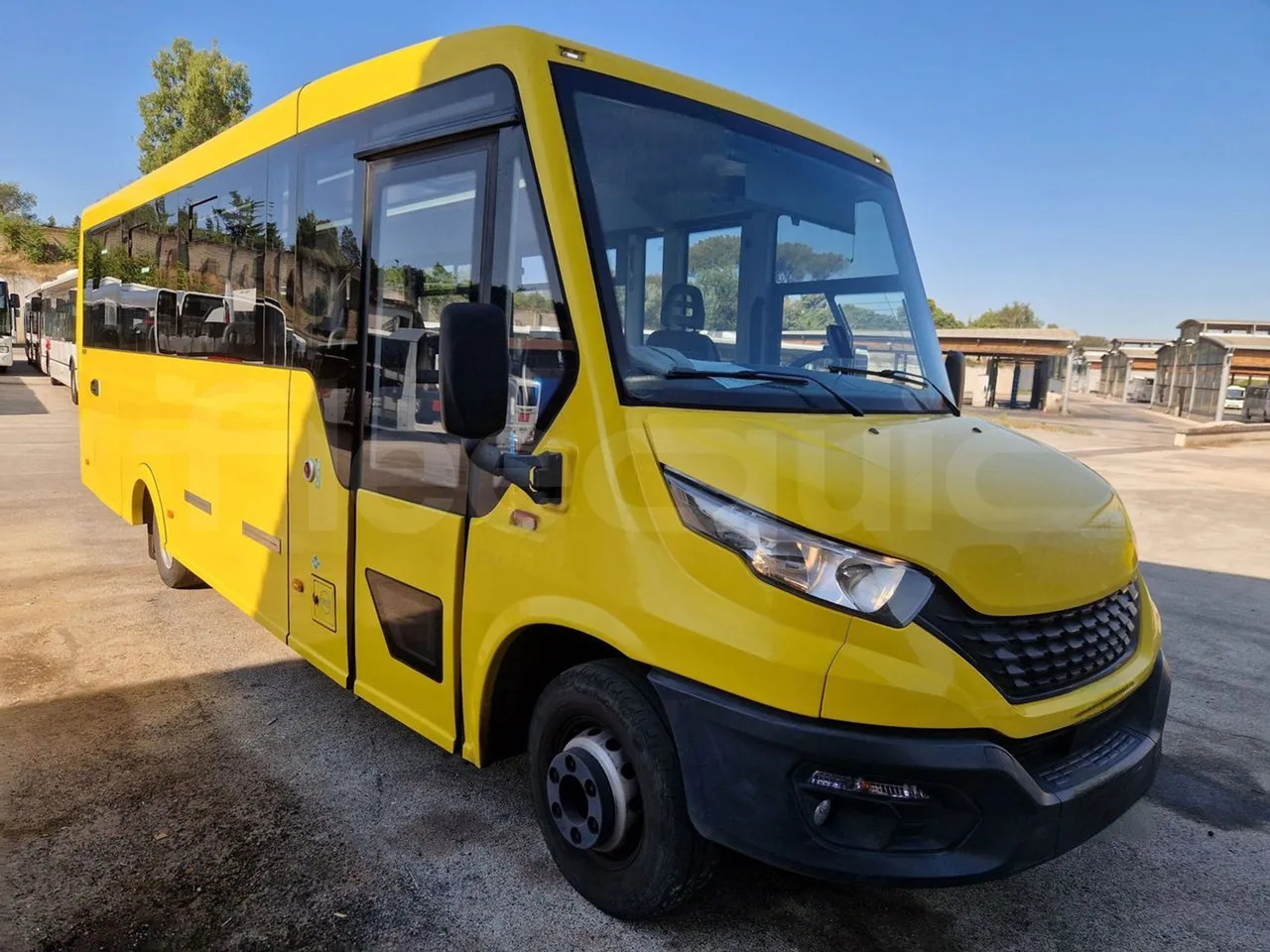 Iveco Indcar - Autocarro escolar: foto 1 Iveco Indcar - Autocarro escolar: foto 1