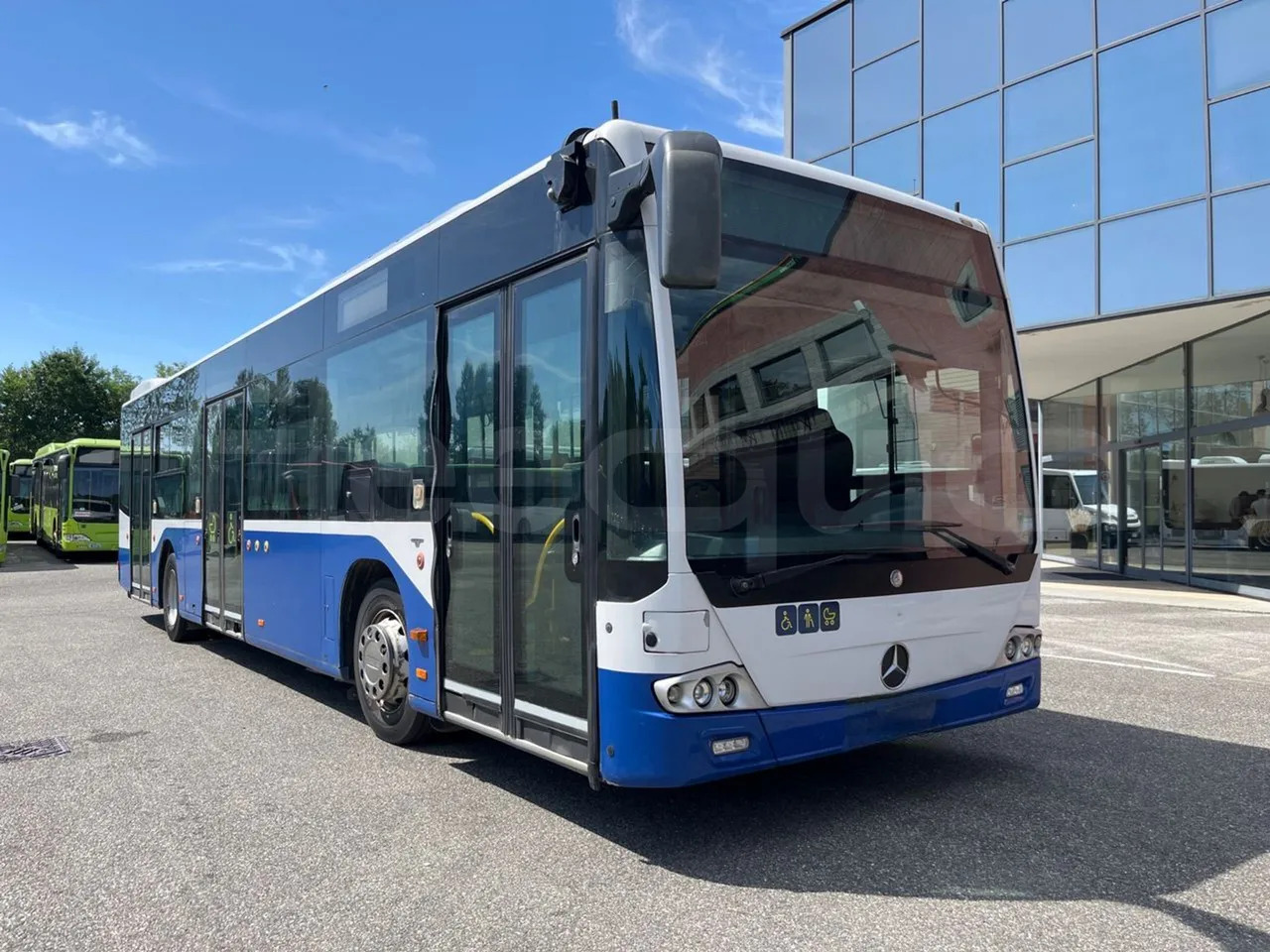 Ônibus urbano Mercedes-Benz Conecto: foto 1