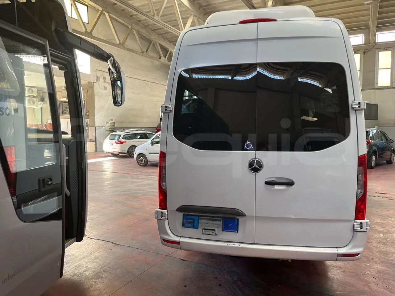 Mercedes-Benz Sprinter - Minibus, Furgão de passageiros: foto 5 Mercedes-Benz Sprinter - Minibus, Furgão de passageiros: foto 5