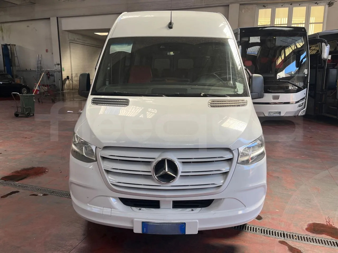 Mercedes-Benz Sprinter - Minibus, Furgão de passageiros: foto 2 Mercedes-Benz Sprinter - Minibus, Furgão de passageiros: foto 2