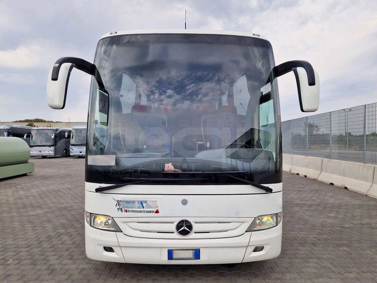 Mercedes-Benz Tourismo - Autocarro: foto 2 Mercedes-Benz Tourismo - Autocarro: foto 2