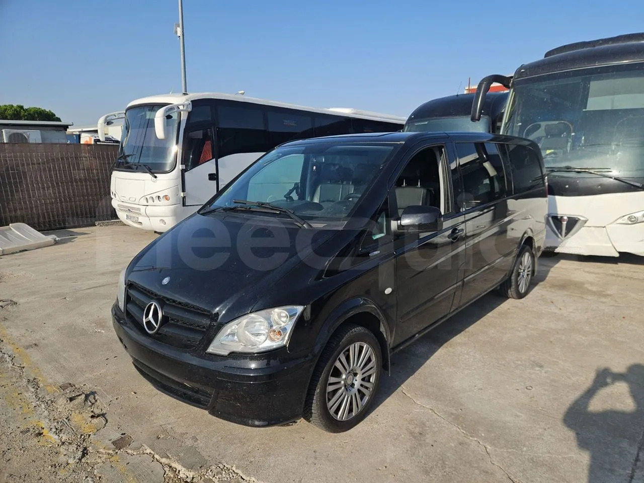Mercedes-Benz Vito Tourer - Minibus, Furgão de passageiros: foto 4 Mercedes-Benz Vito Tourer - Minibus, Furgão de passageiros: foto 4