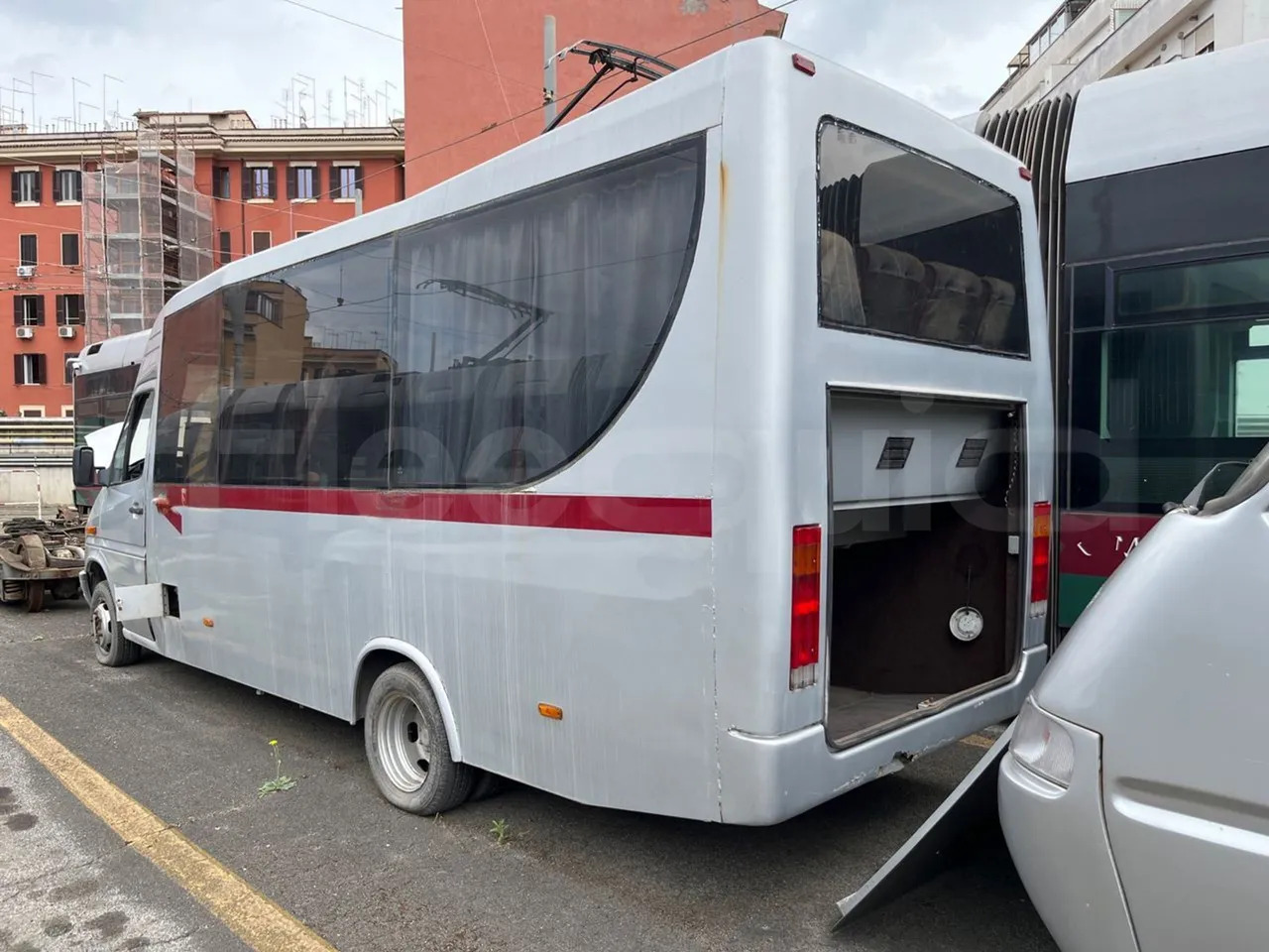 N. 2 Mercedes-Benz 414T - Minibus, Furgão de passageiros: foto 5 N. 2 Mercedes-Benz 414T - Minibus, Furgão de passageiros: foto 5