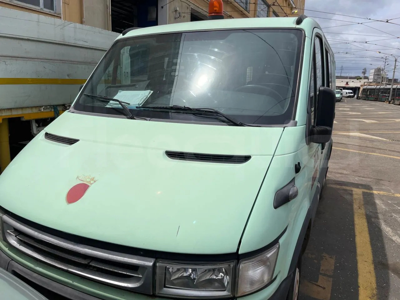 N.2Iveco Daily - Minibus, Furgão de passageiros: foto 1 N.2Iveco Daily - Minibus, Furgão de passageiros: foto 1