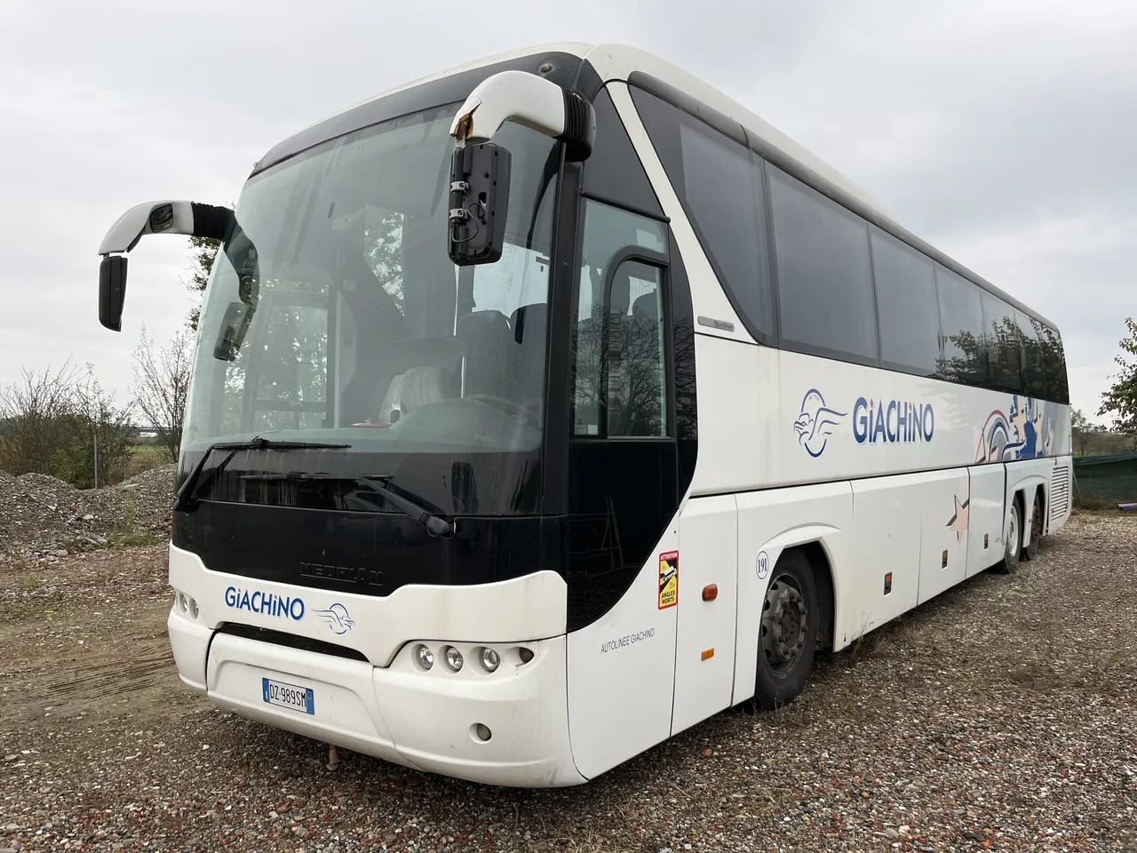 Neoplan P22 - Autocarro: foto 4 Neoplan P22 - Autocarro: foto 4