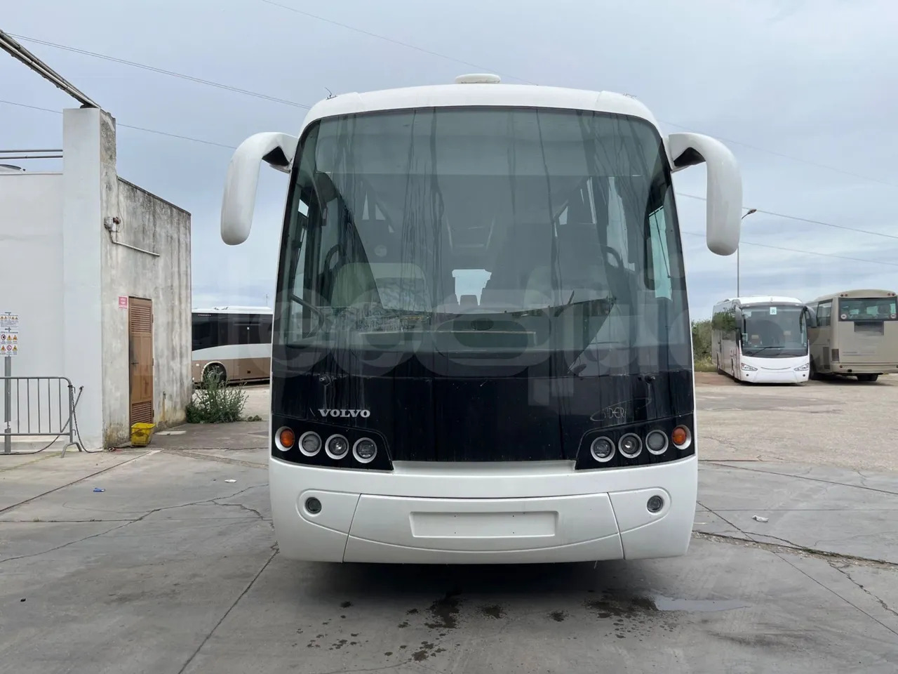 Volvo B12 - Autocarro: foto 2 Volvo B12 - Autocarro: foto 2