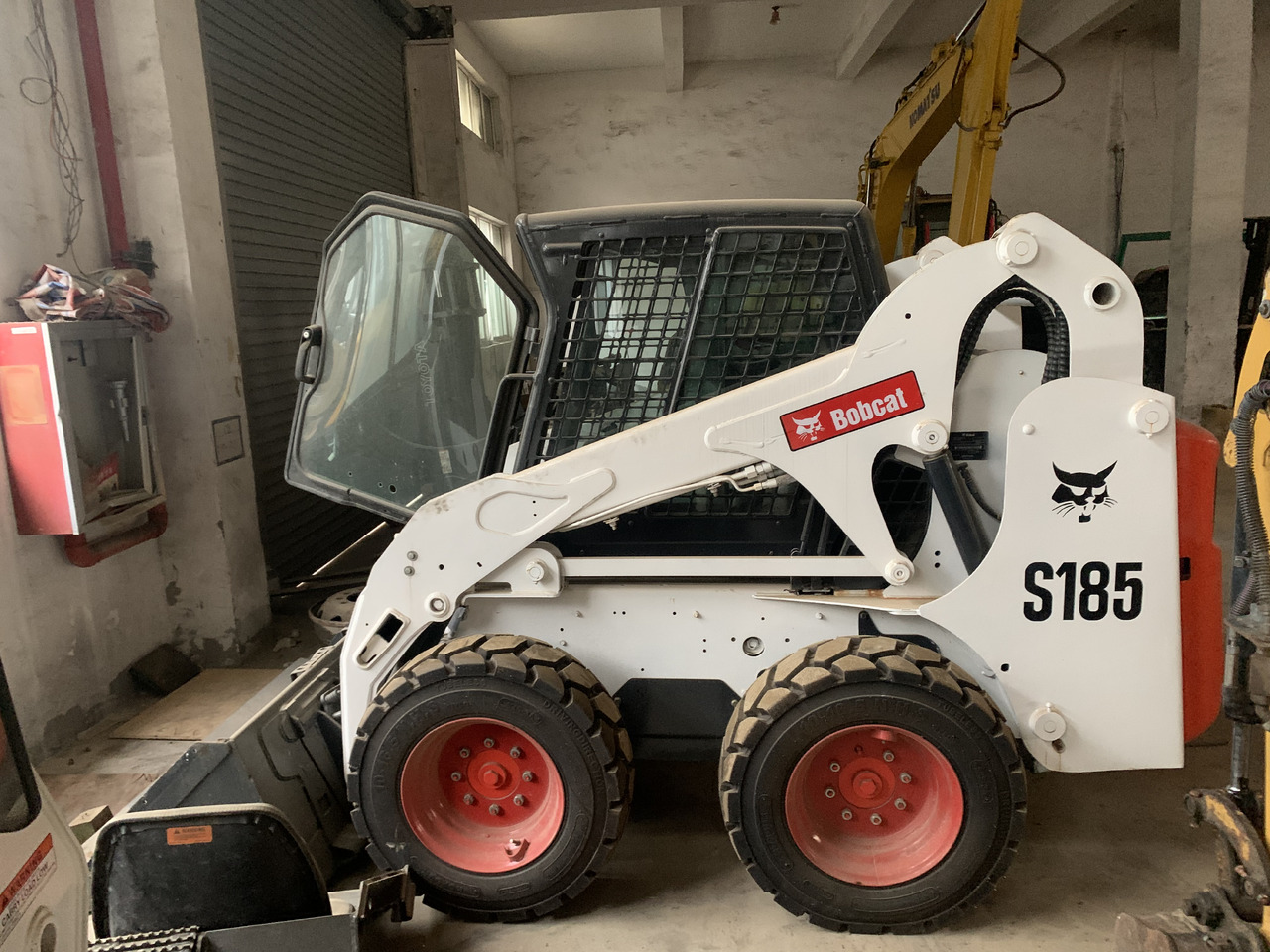 BOBCAT S185 - Mini pá carregadora: foto 2 BOBCAT S185 - Mini pá carregadora: foto 2