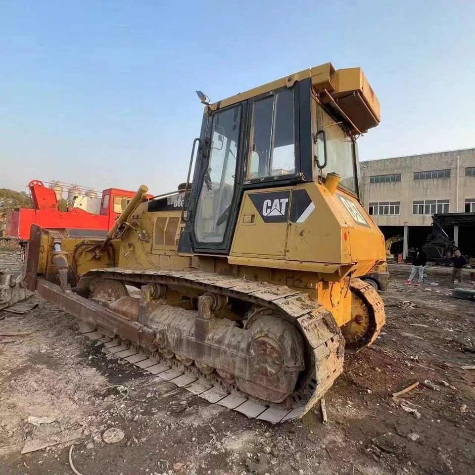 CAT D 6 G - Buldôzer: foto 2 CAT D 6 G - Buldôzer: foto 2