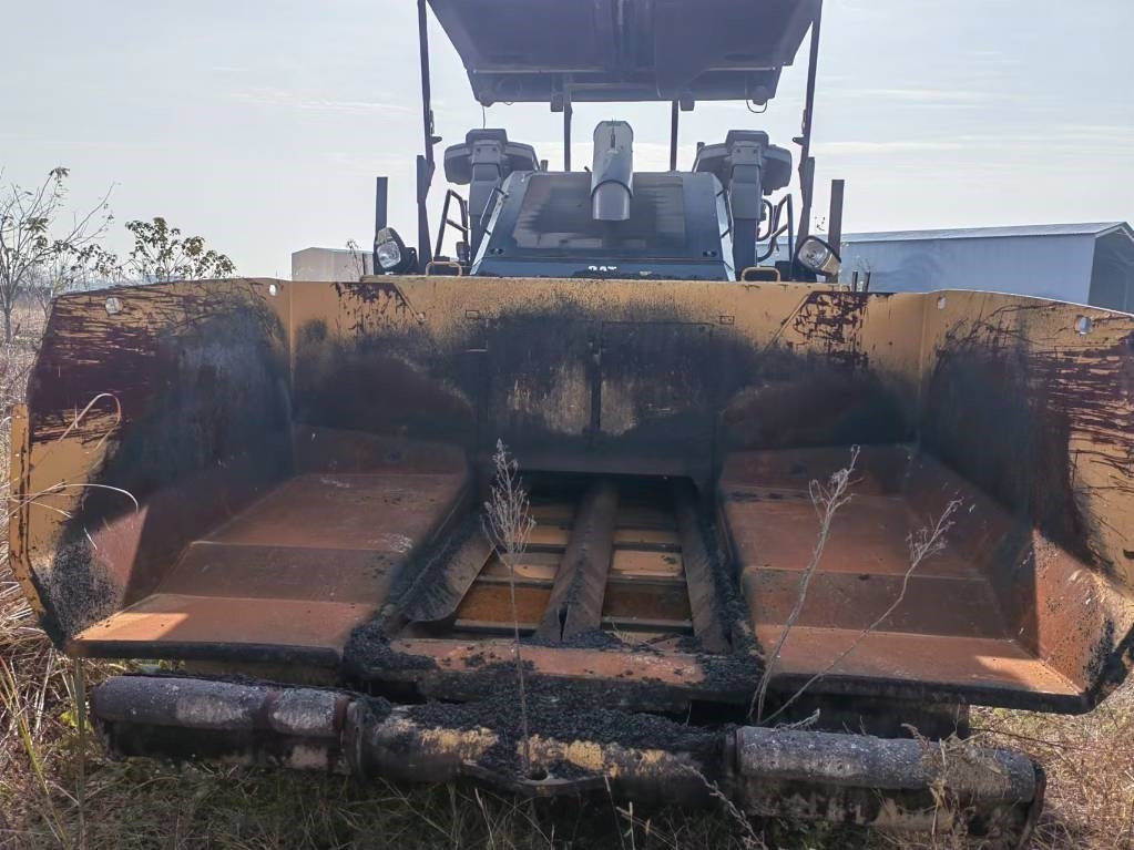CATERPILLAR AP655F - Acabadora: foto 2 CATERPILLAR AP655F - Acabadora: foto 2