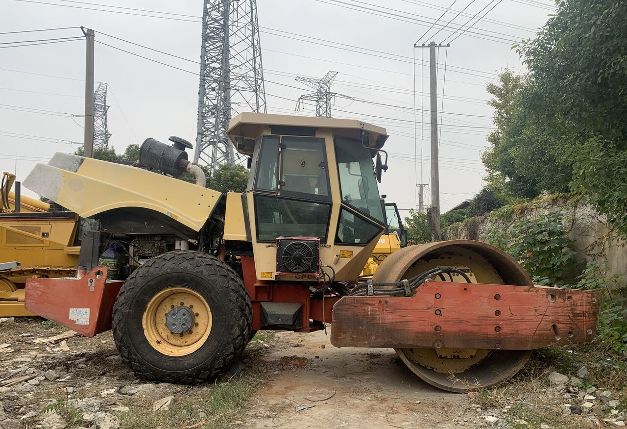 Compactador Dynapac CA602D: foto 1