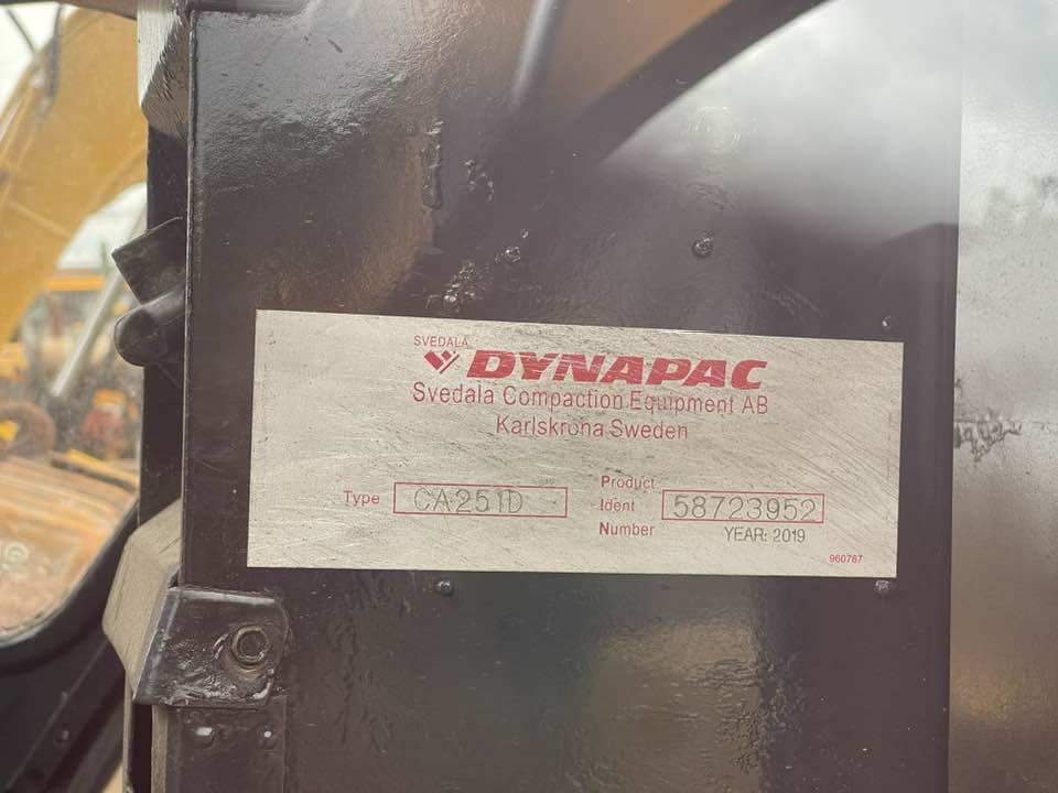 Dynapac Dynapac CA251D HASH - Compactador de asfalto: foto 5 Dynapac Dynapac CA251D HASH - Compactador de asfalto: foto 5
