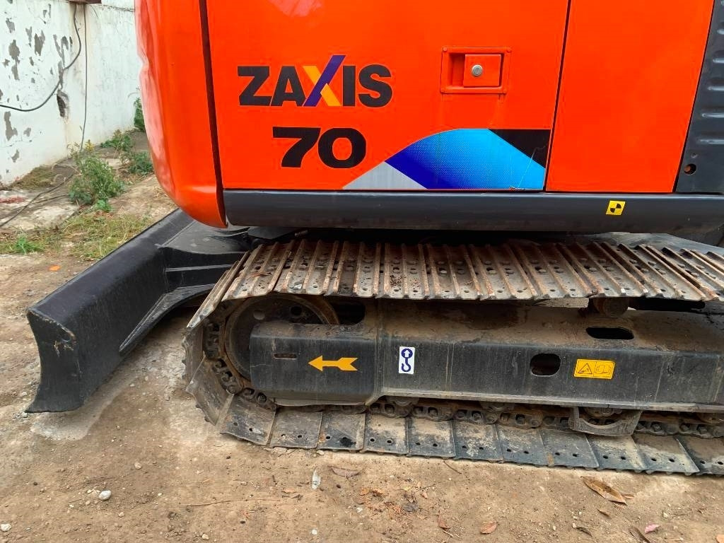 Hitachi Zaxis 70 - Escavadora de rastos: foto 2 Hitachi Zaxis 70 - Escavadora de rastos: foto 2