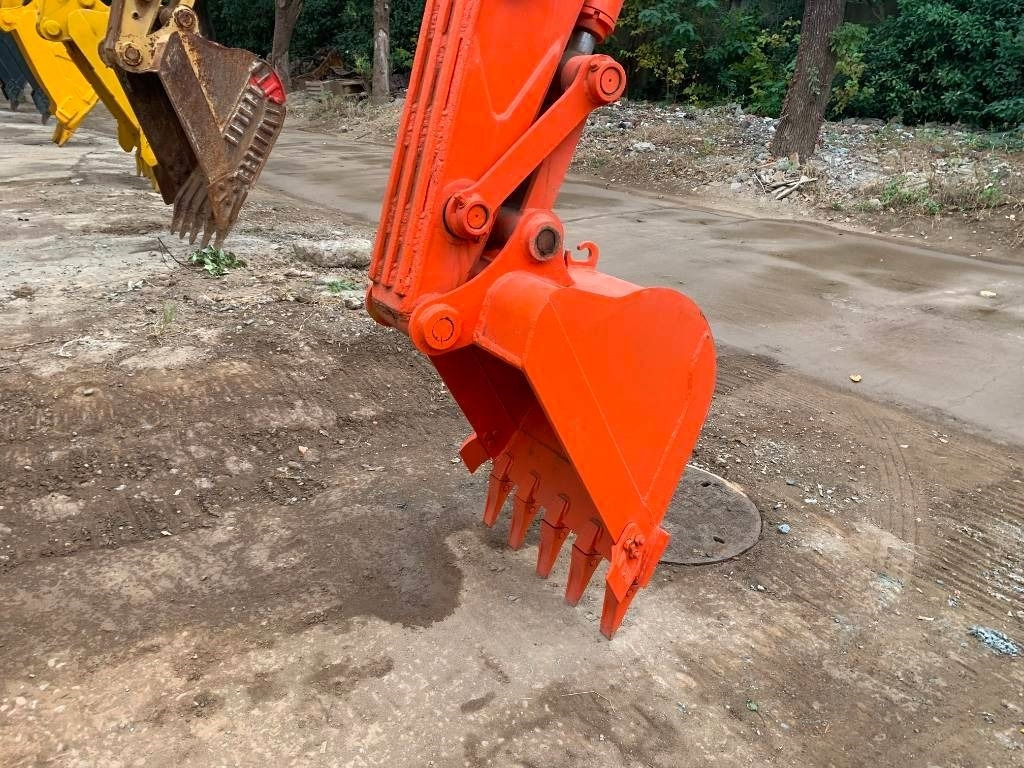 Hitachi Zaxis 70 - Escavadora de rastos: foto 5 Hitachi Zaxis 70 - Escavadora de rastos: foto 5