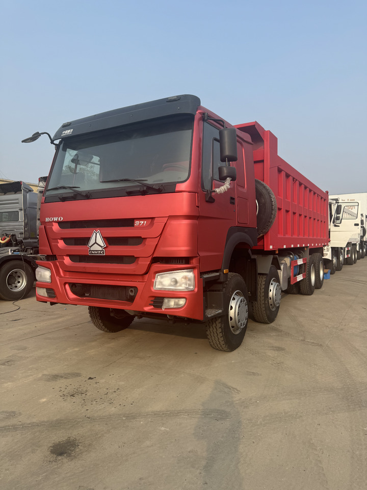 Howo 8x4 - Dumper: foto 1 Howo 8x4 - Dumper: foto 1